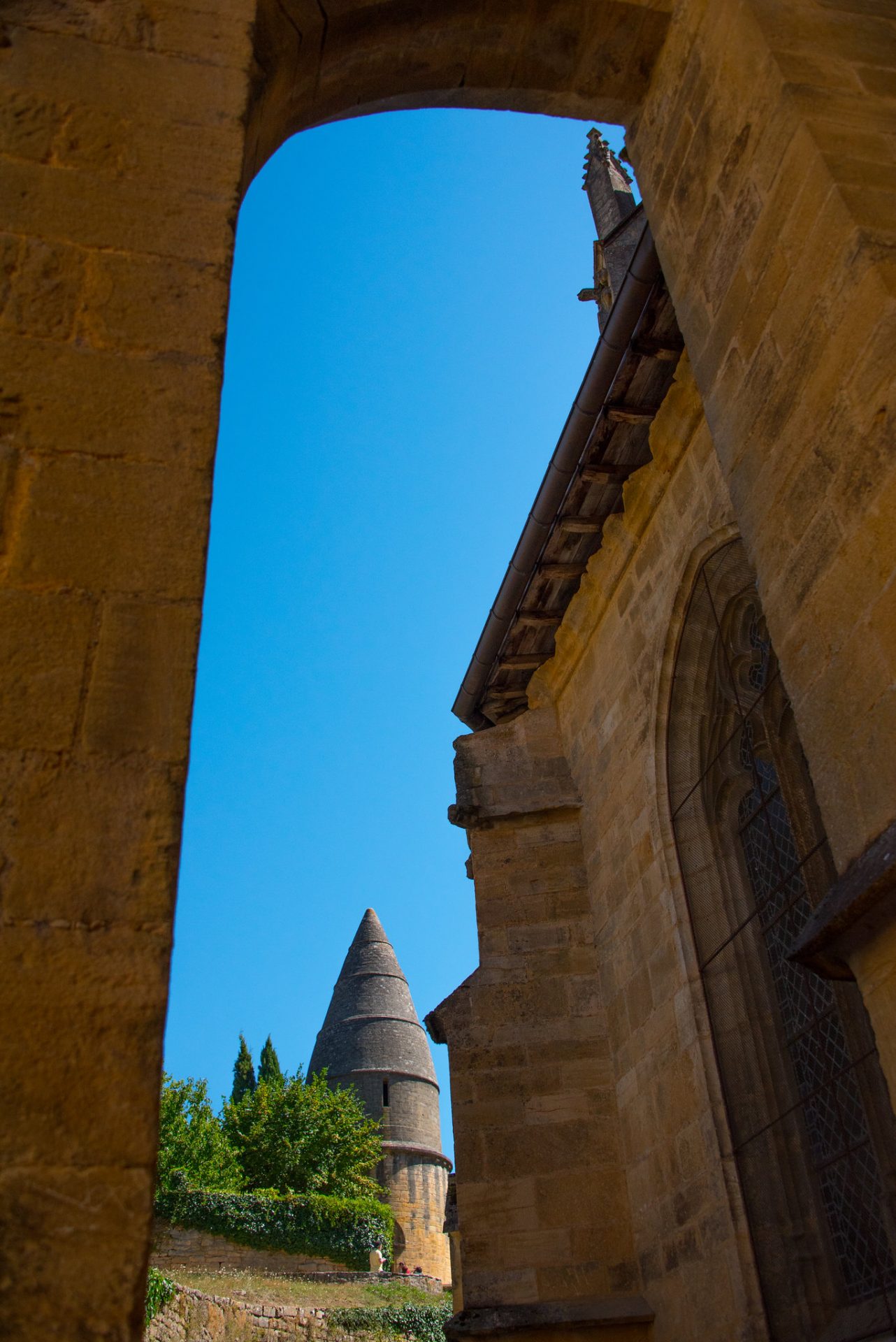 lanterne des morts sarlat dordogne